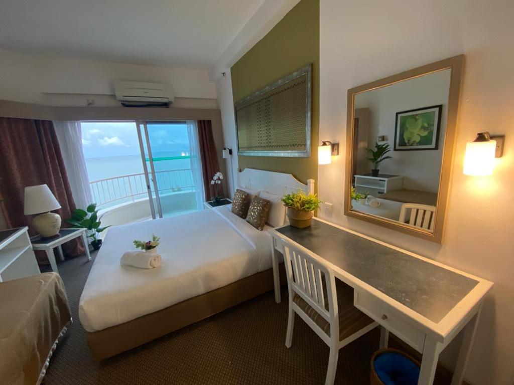 Seaview Deluxe@Rainbow Paradise Tg Bungah 4-6Pax Hotel Tanjung Bungah  Ngoại thất bức ảnh